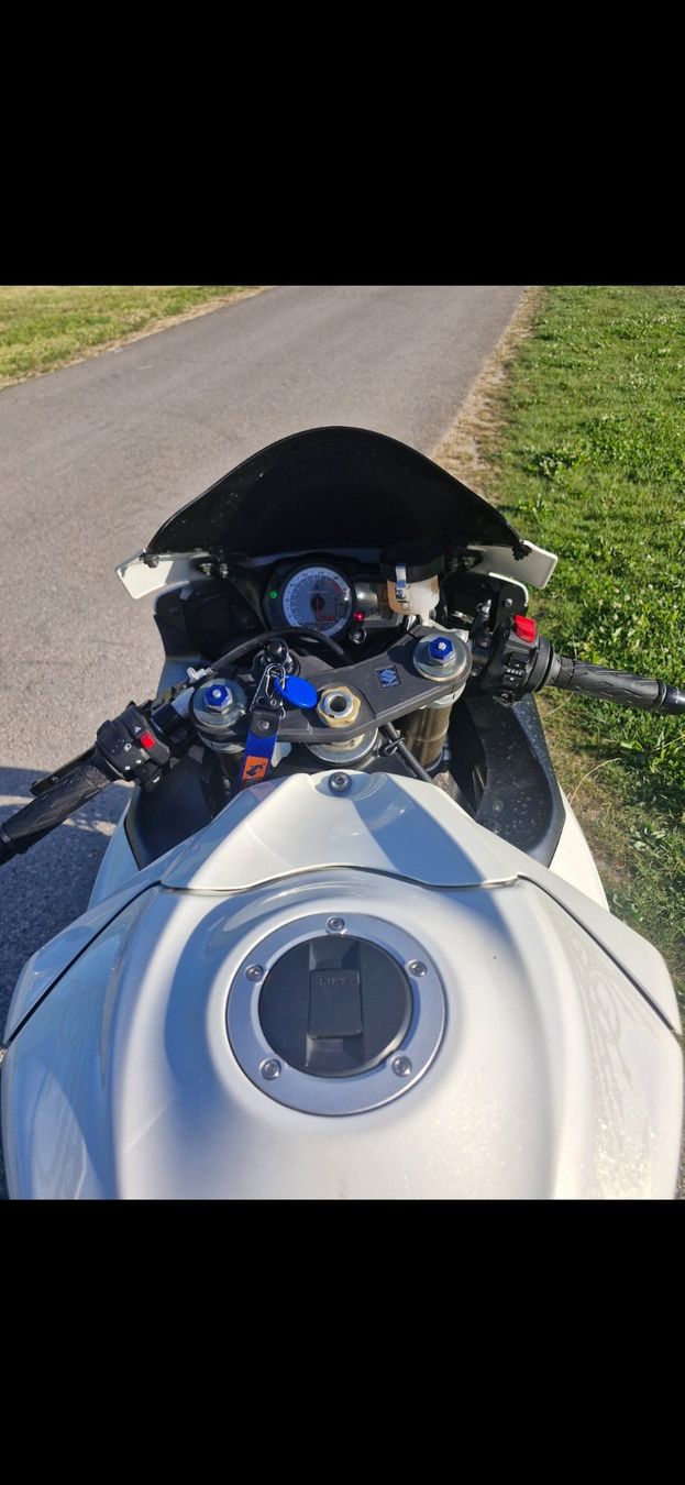 Suzuki Strasse: Suzuki GSX-R 600 K9 – Gebraucht aus Reinach BL von sch_r8cb 2