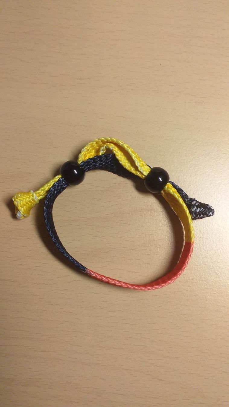 Bracciali & Braccialetti: Deutschland Fussball Armband – Usato da Schindellegi venduto da nin_7njd 2