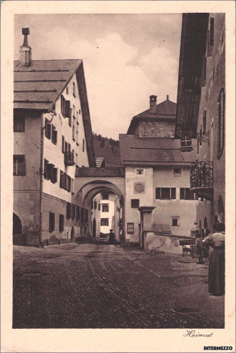 Cartoline postali: Zuoz GR // 1926 Dorf // Sommer – Usato da Basel venduto da intermezzo12