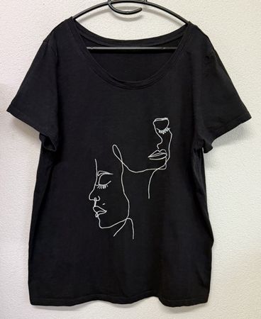 Schwarzes T-Shirt mit Stickerei, Damen Grösse S