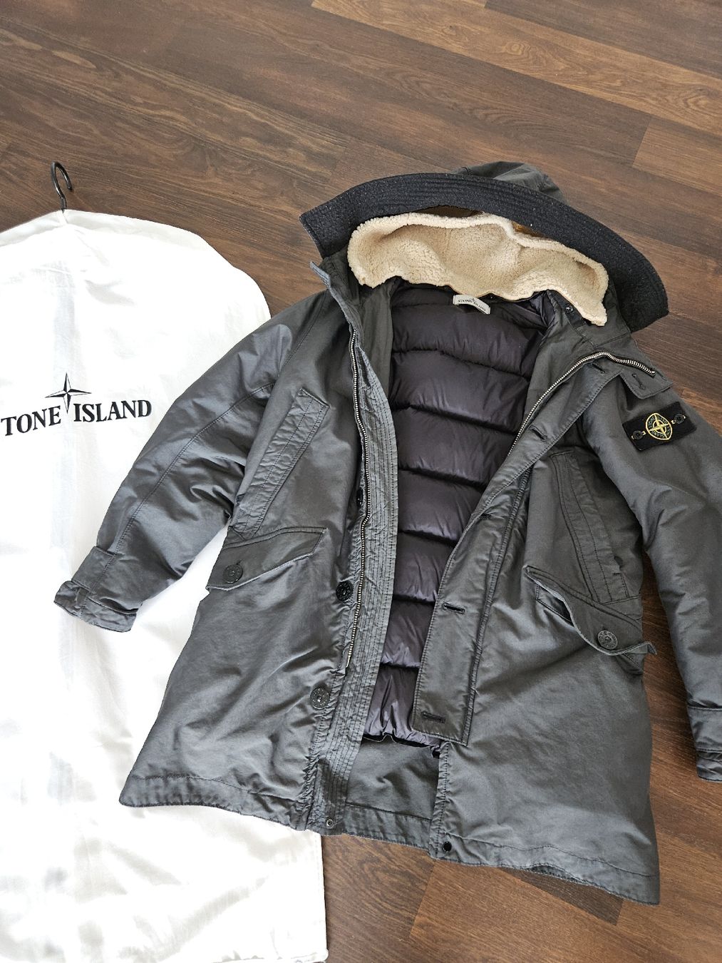 Stone Island Giacche: Stone Island Daunenparka – Usato da Aesch ZH venduto da Chrizz7