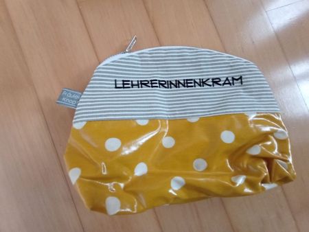 Etui/Täschchen Lehrerinnenkram Fräulein Knopf