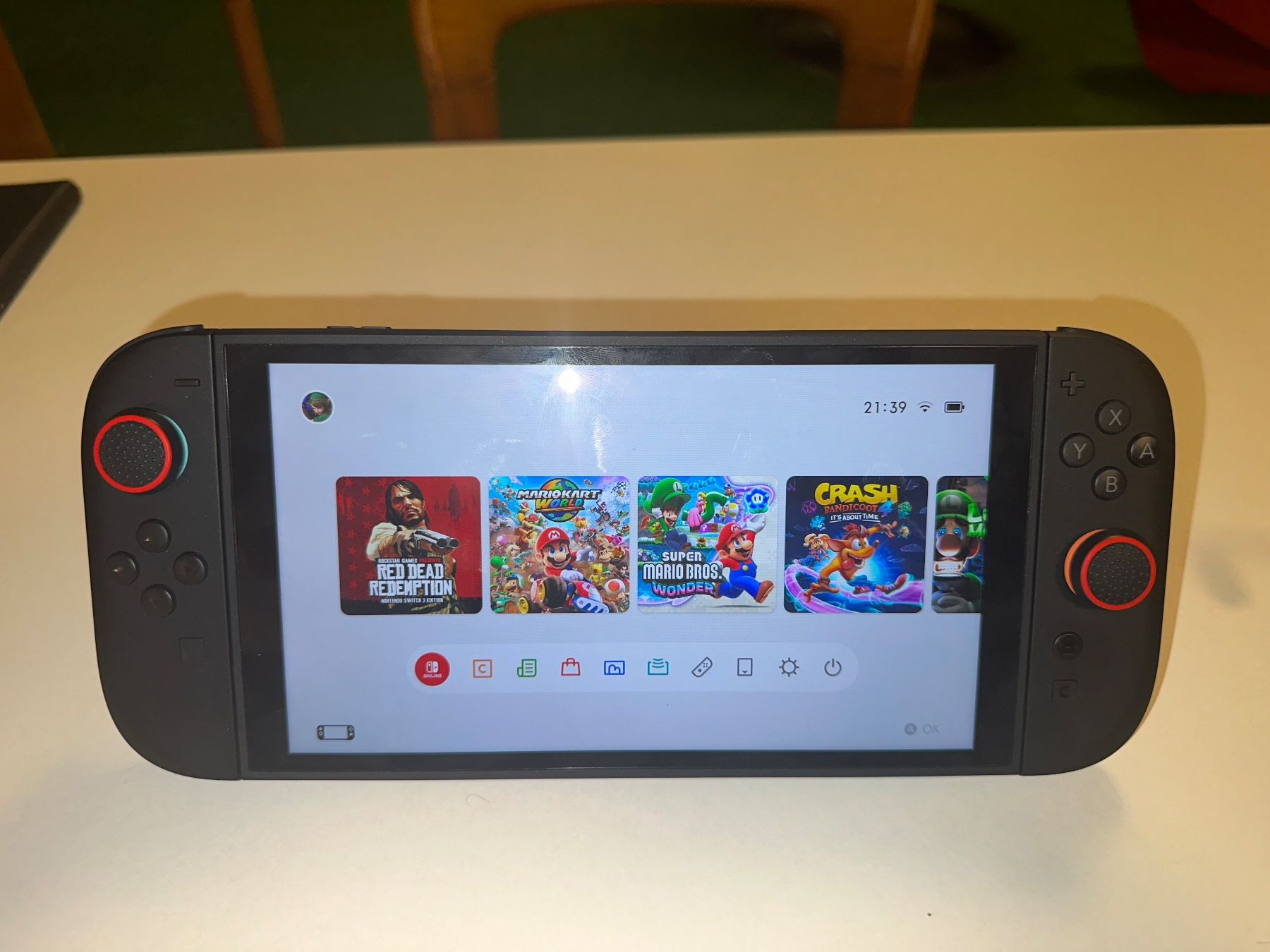 Nintendo Console: Nintendo Switch 2 Good Condition – Usato da Zürich venduto da mat_27r8 1