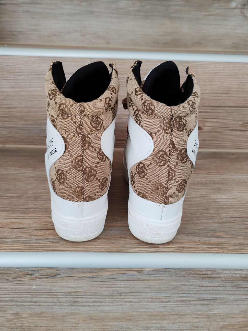 Scarpe da donna: neuwertige High-Sneakers – Nuovo (secondo la descrizione) da Egnach venduto da bgdo26 2