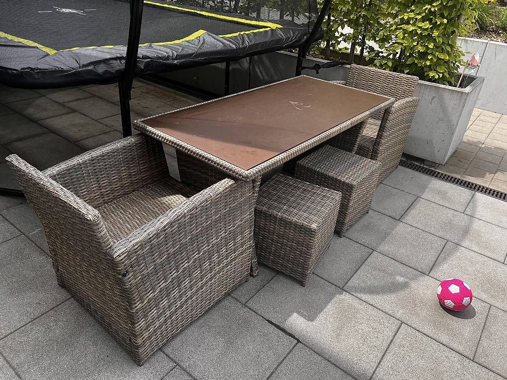 Tischset: Gartenlounge Set – Gebraucht aus Winterberg ZH von MarcErnst 1