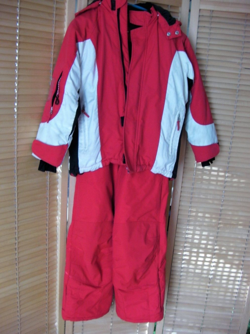 H&M Completi: Skianzug H&M LOGG – Usato da Samedan venduto da GPZ1100