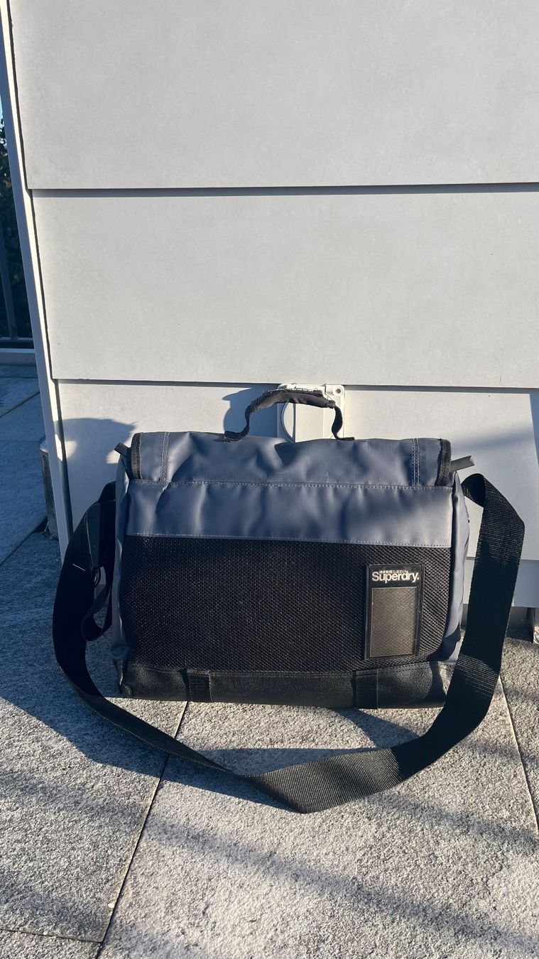 Superdry Sacs: SuperDry Umhängetasche – D'occasion à Jona par tim_67jq 1