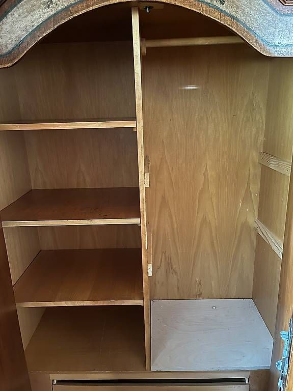 Armadi: Bauernschrank – Usato da Brugg AG venduto da mkipfe 1
