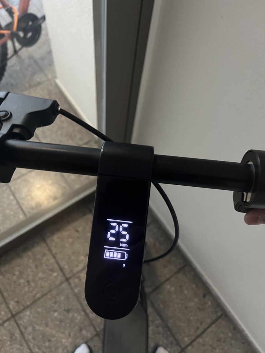 Voiturettes électriques: E Scooter 25 Kmh – D'occasion à suhr par imen62 8