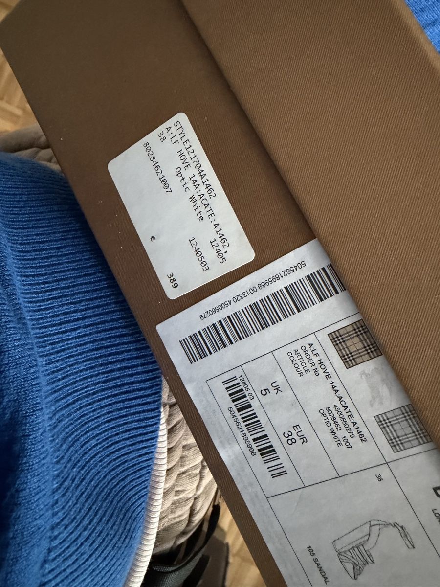 Burberry Damenschuhe: New Burberry shoes , 38 – Neu (gemäss Beschreibung) aus Schaffhausen von Nadiuna 8