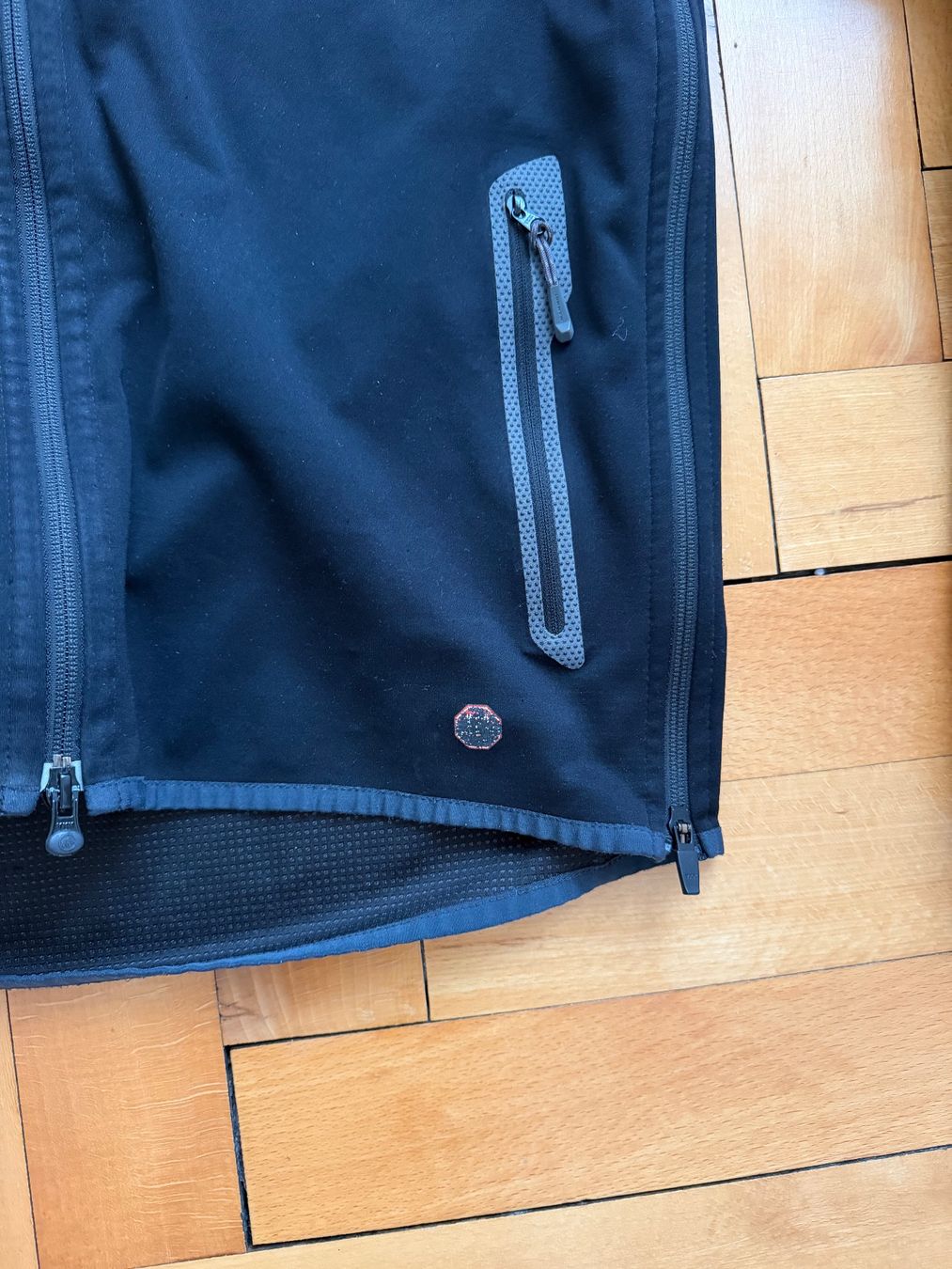 Mammut Giacche: Mammut Softsehll Jacke – Difettoso da Solothurn venduto da Vintage87 4