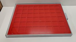 Münz-Kassette Lindner 48 Fächer rot, gebraucht (L38-3)
