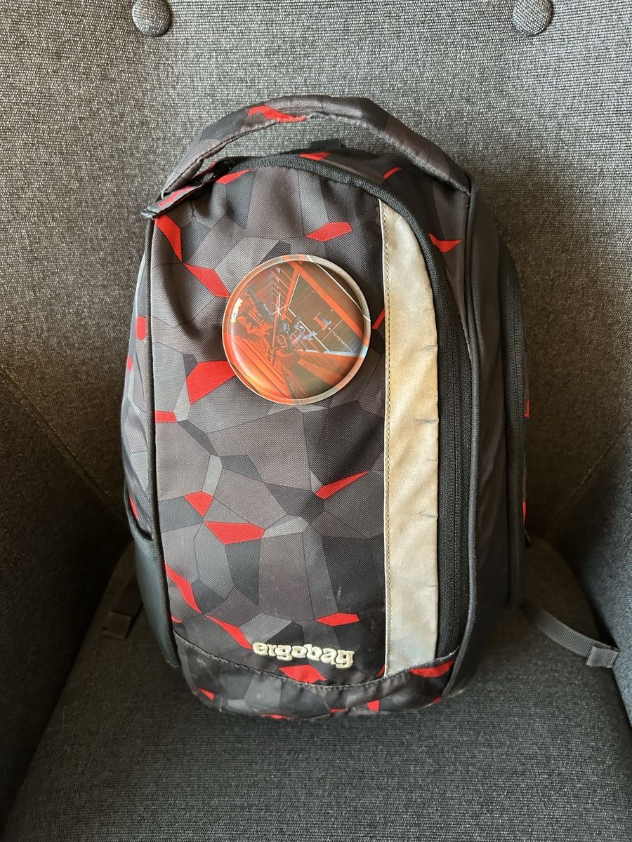 Ergobag Borse & Zaini: Ergobag Schulrucksack mit tollem Design mit Turnbeutel – Usato da Wolhusen venduto da eve_m6cg 6