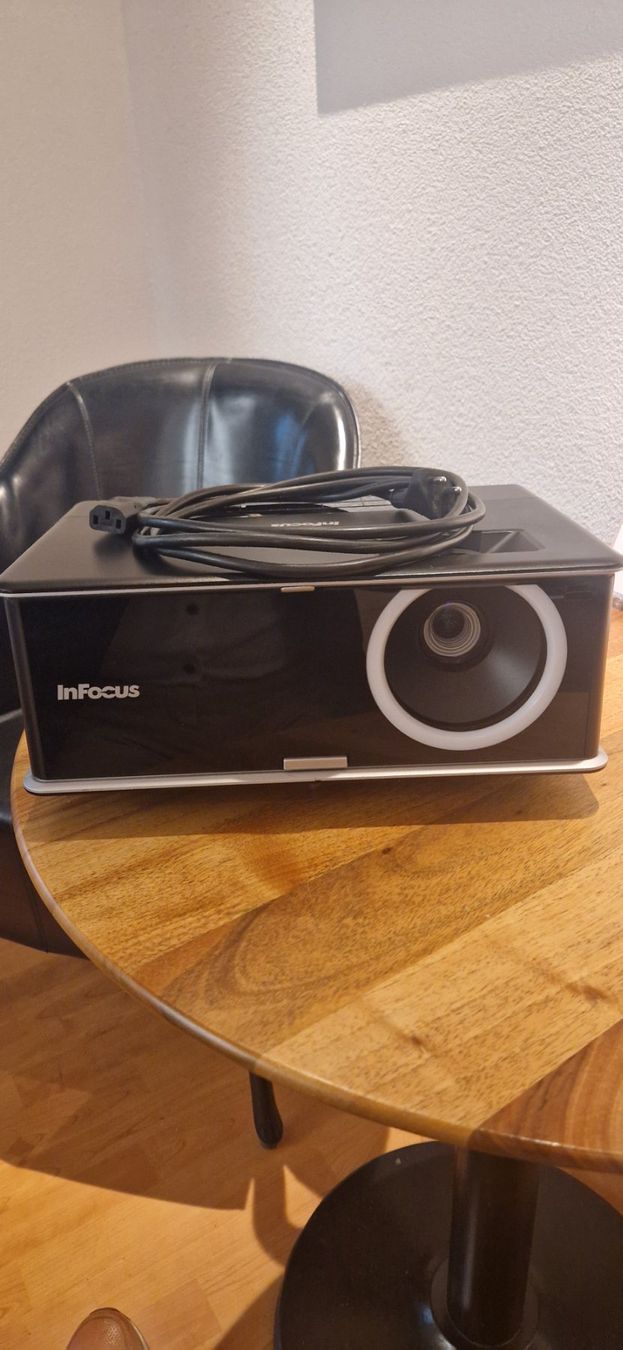 Infocus Proiettori: Infocus Beamer – Usato da Schlieren venduto da gerry_hu
