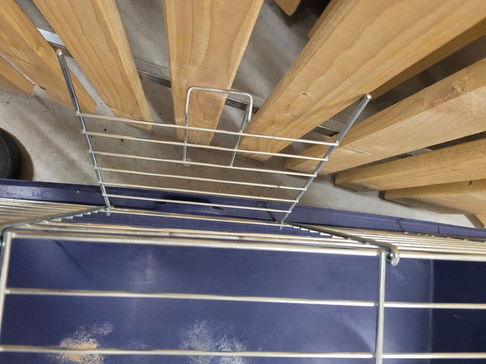 Gabbie, trasporto & Sicurezza: Kleintierkaefig mit blauer Schale gebraucht – Usato da Basel venduto da bge_5krp 2
