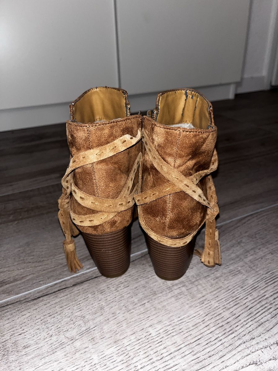 Cube Damenschuhe: Braune Suede Stiefel – Gebraucht aus Bäretswil von lau_cd98 1