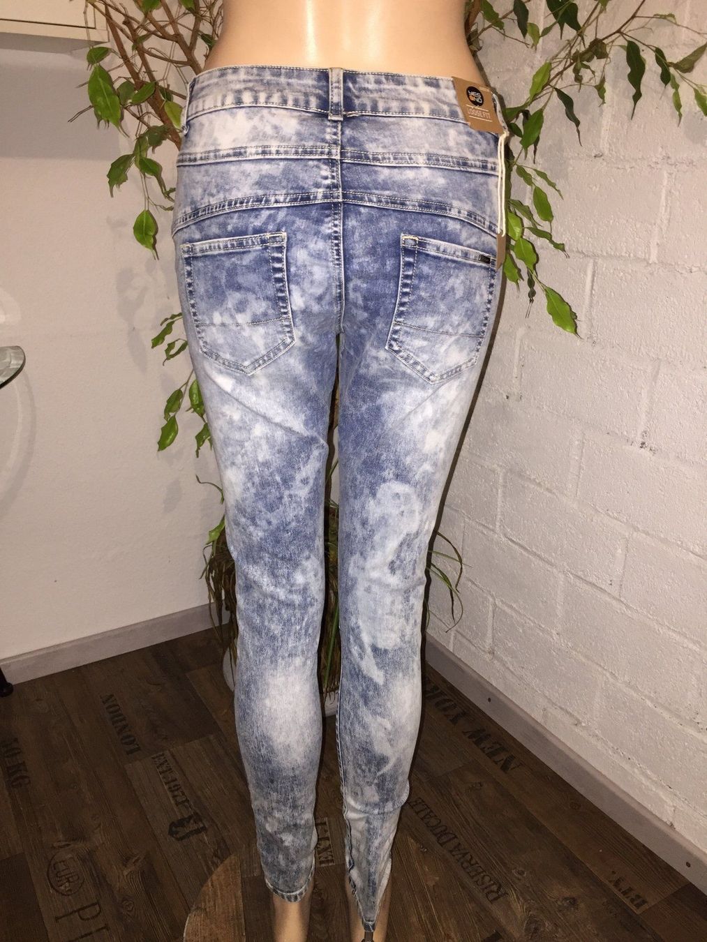 Maddison Jeans: Jeans MADDISON  Taille 40 Neuf LOOSE FIT – Neu und originalverpackt aus Cossonay-ville von Super-Price-Quality 6