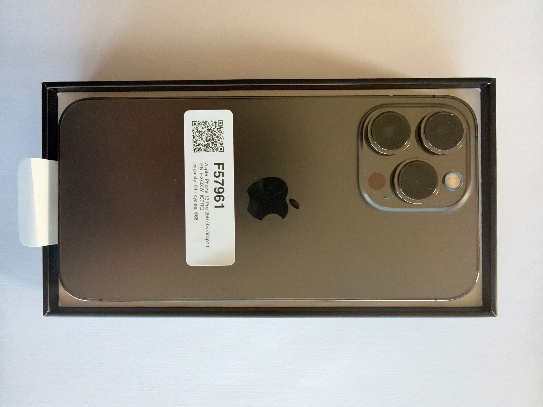 Apple Portables: TOP  |  iPhone 13 Pro | 84% Battery | 256 GB | Graphit – D'occasion à Kaltbrunn par leon.eliah 6