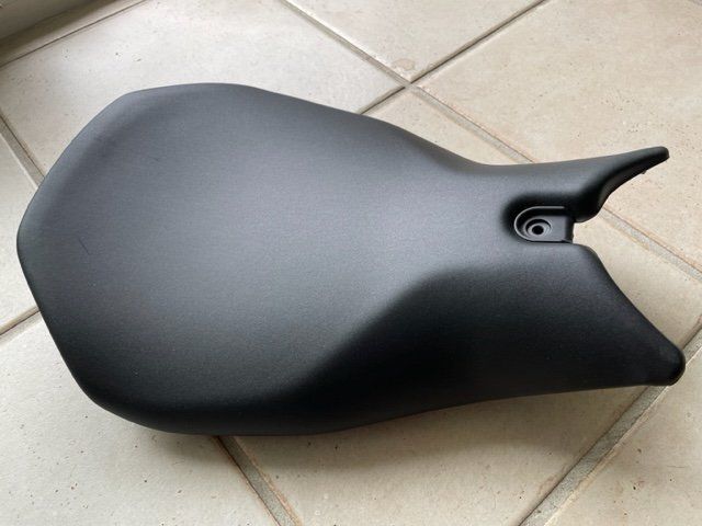 SOZIUS SITZ / Sitzbank Hinten / Sitzkissen SUZUKI TL1000R TLR 1000 1998
