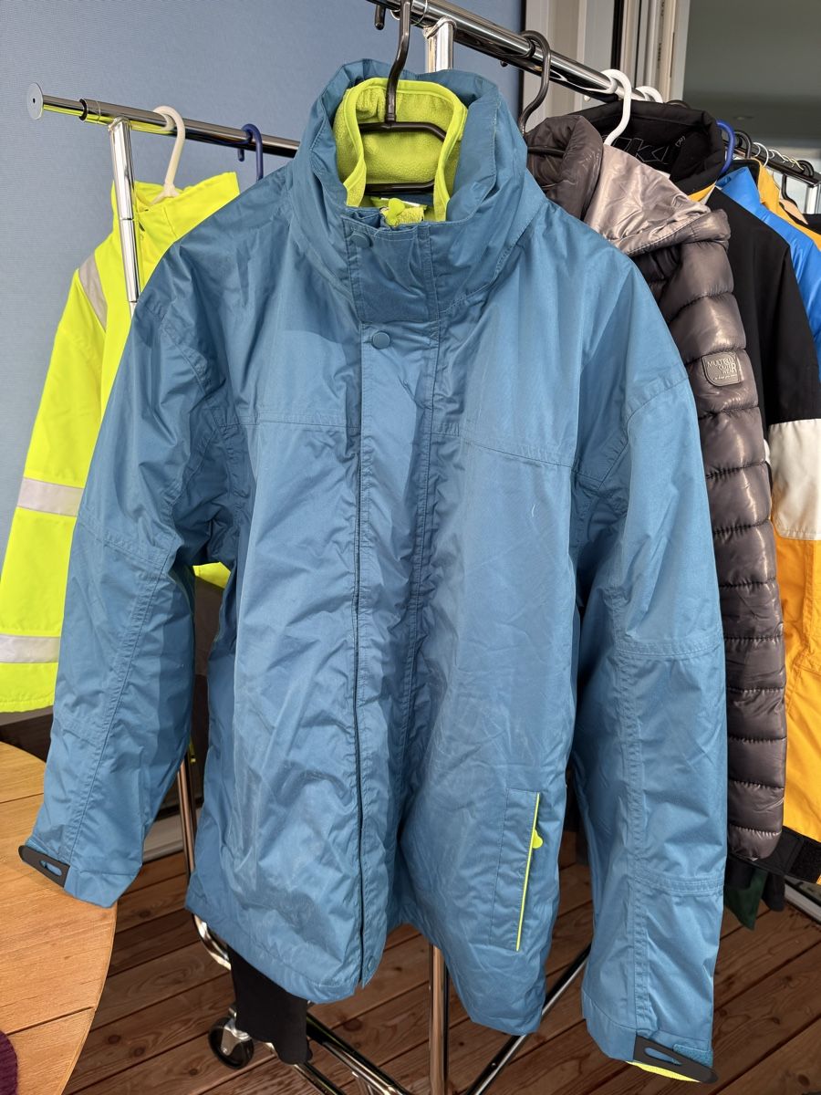 Giacche: Herren Wanderjacke 54 – Usato da Bülach venduto da Berimbau0 2