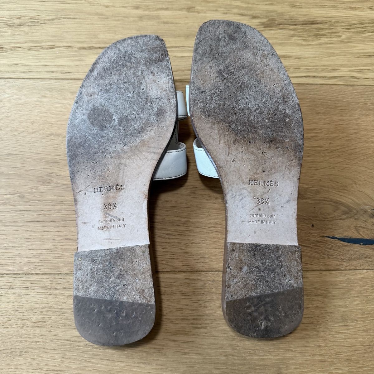 Hermès Scarpe da donna: Hermes Oran Sandalen Grösse 38.5 white – Usato da Cham venduto da nad_z2js 4