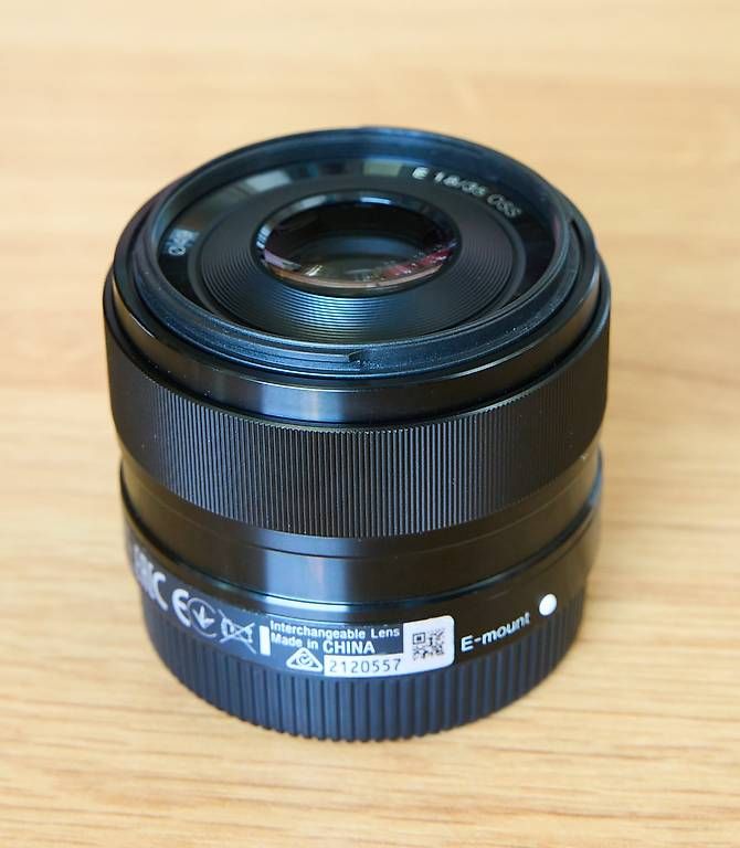 Sony Obiettivi: Sony E 35mm 1.8 für APS-C Kameras mit Sony E-Mount – Usato da Hochdorf venduto da Bellevue526 4