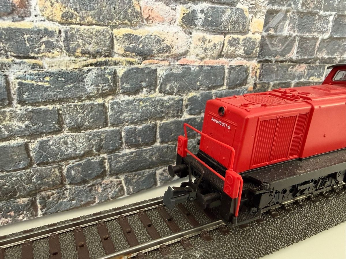 Roco Modellini di ferrovie: Roco Diesellok HO Gleichstrom – Difettoso da Altdorf UR venduto da modellbau-widmer 1