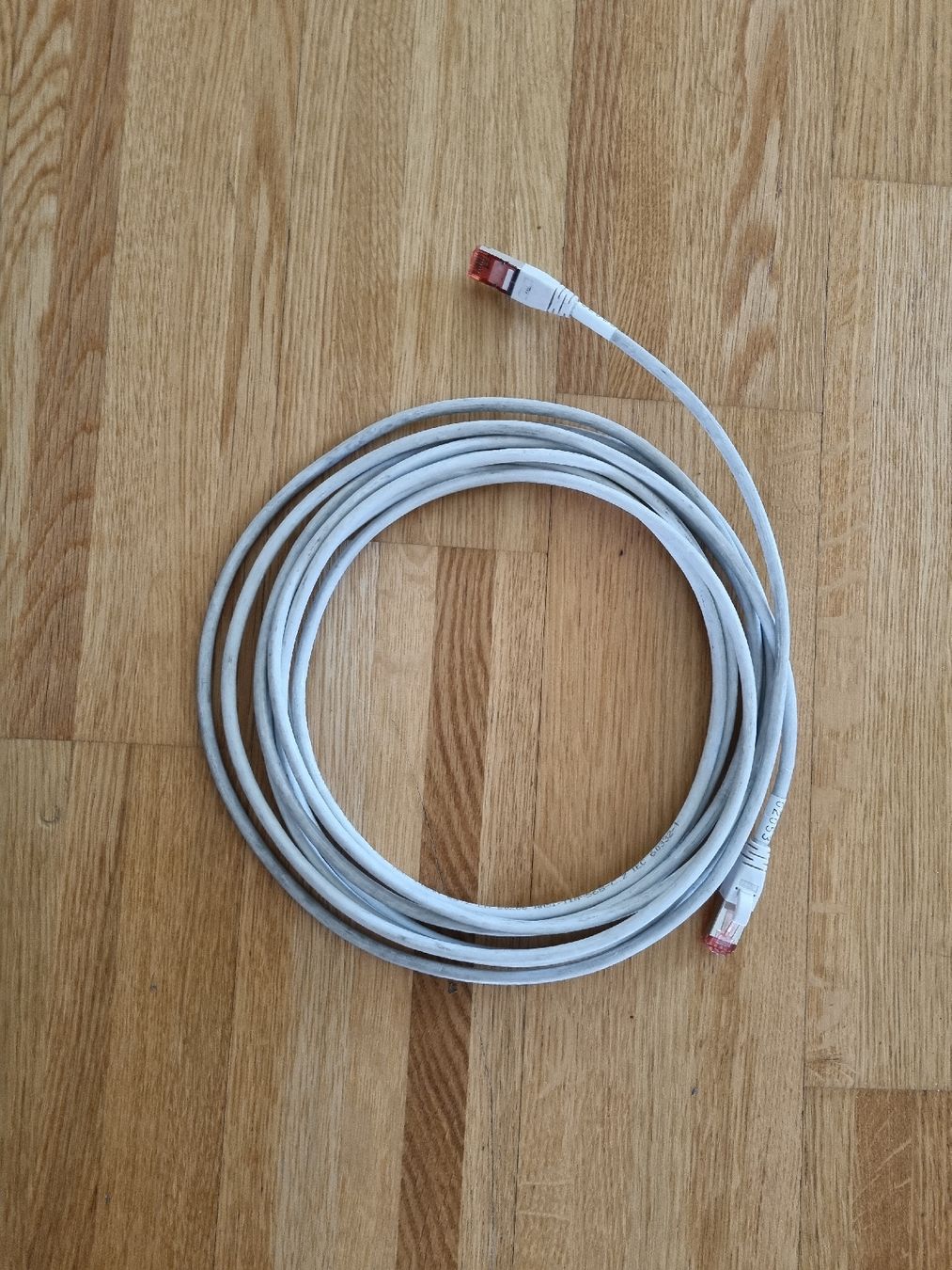 Cavi: LAN Kabel, Netzwerkkabel, grau, Cat6 5m – Usato da Zeihen venduto da Buylool