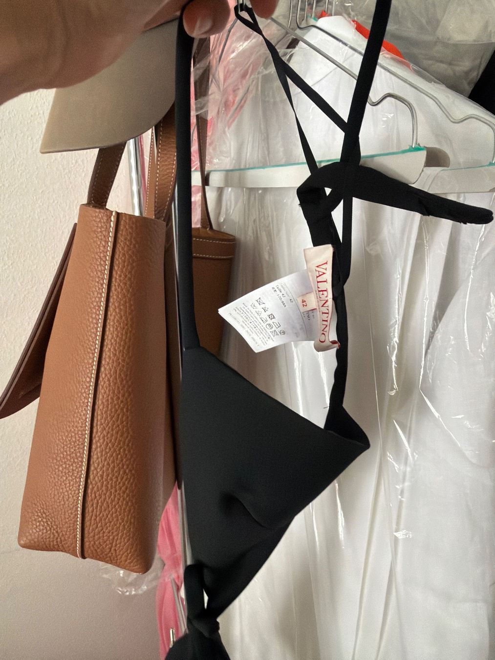 Valentino Top: Valentino top – Nuovo (secondo la descrizione) da Genève venduto da val_rp9x 4