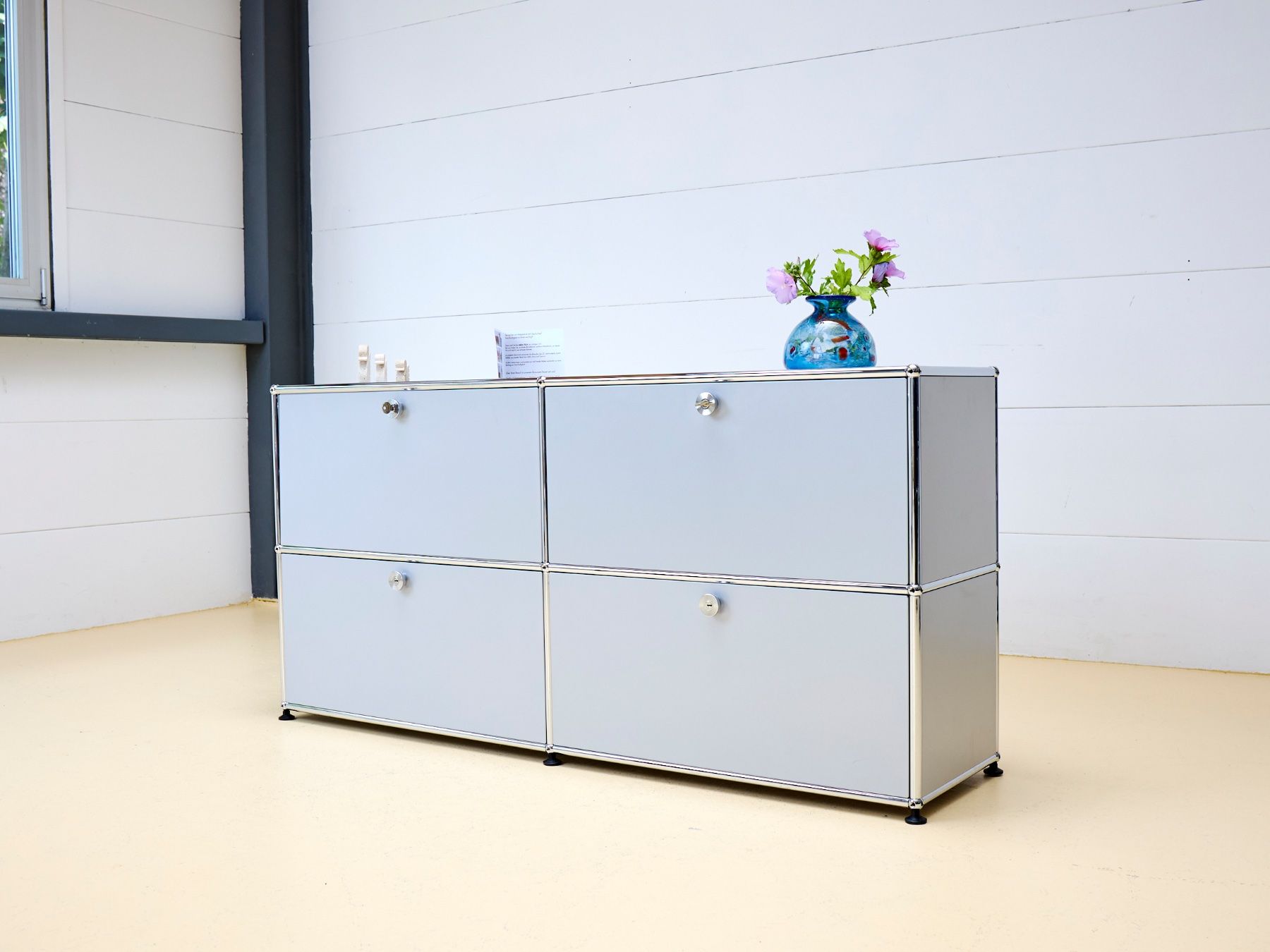 USM Cassettiere: USM Sideboard in Mattsilber – Usato da Meinisberg venduto da atelier_TILIJA 1