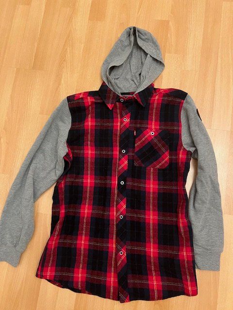 Levi's Camicie, T-shirt & Polo: 2 Levis Blusen Gr.176 wie neu – Usato da Wabern venduto da adamovski 5