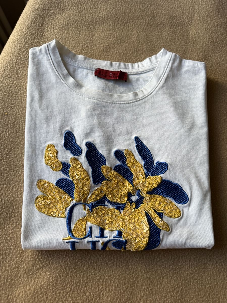 Carolina Herrera T-shirt: Carolina Herrera T-Shirt – Usato da Bern venduto da AndrewHM 1