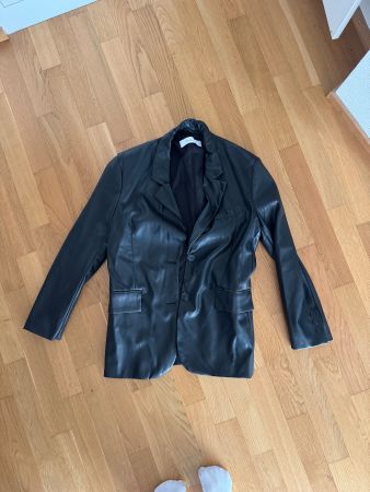 Kunstleder Blazer von Bershka