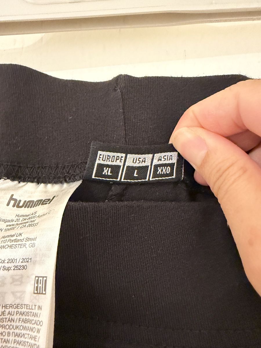 Hummel Pantaloni: Hummel Hose Grösse XL – Nuovo (secondo la descrizione) da Schübelbach venduto da Sambodscha 4