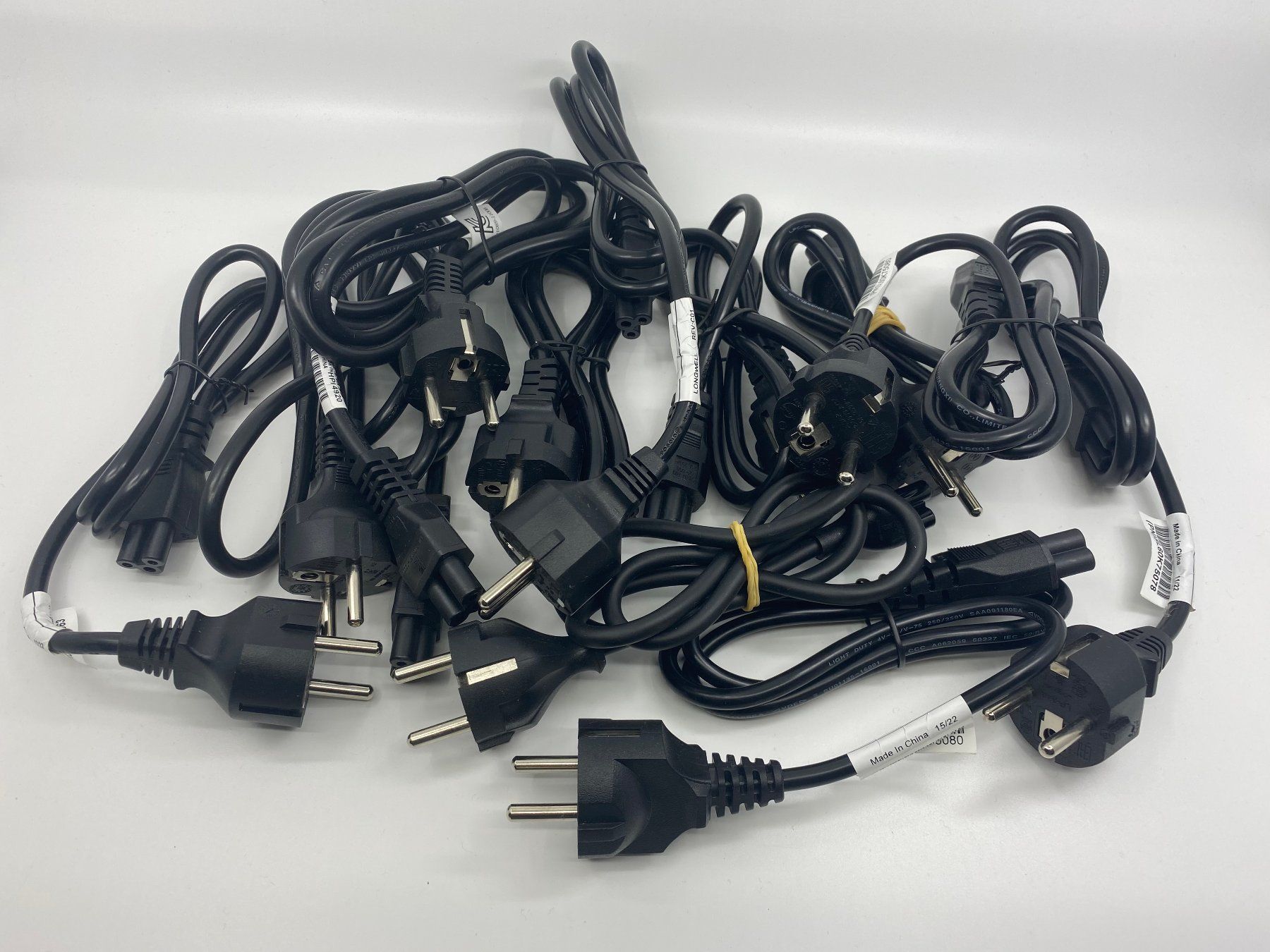 Kabel: 11x Schuko-Netzkabel mit Mickymaus / Kleeblatt-Stecker – Neu (gemäss Beschreibung) aus Langwiesen von Restposten-24