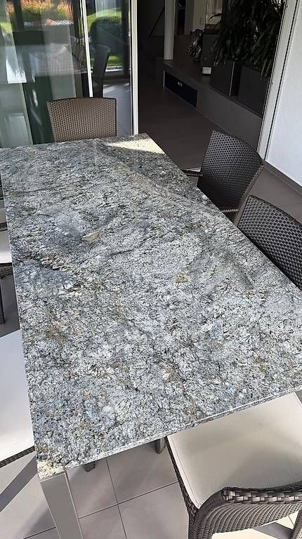 Tavoli: Exklusiver Design-Esstisch Hutter QUADRO – Usato da Ebmatingen venduto da honeggm 1