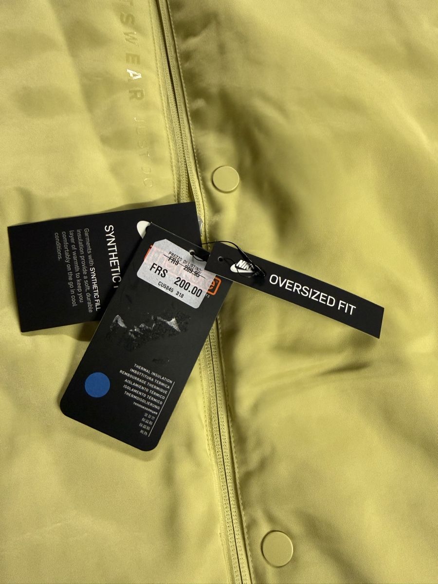 Nike Gilet & Giacche senza maniche: Nike gilet, new  – Nuovo e nell'imballaggio originale da Zürich venduto da EShopping81 4