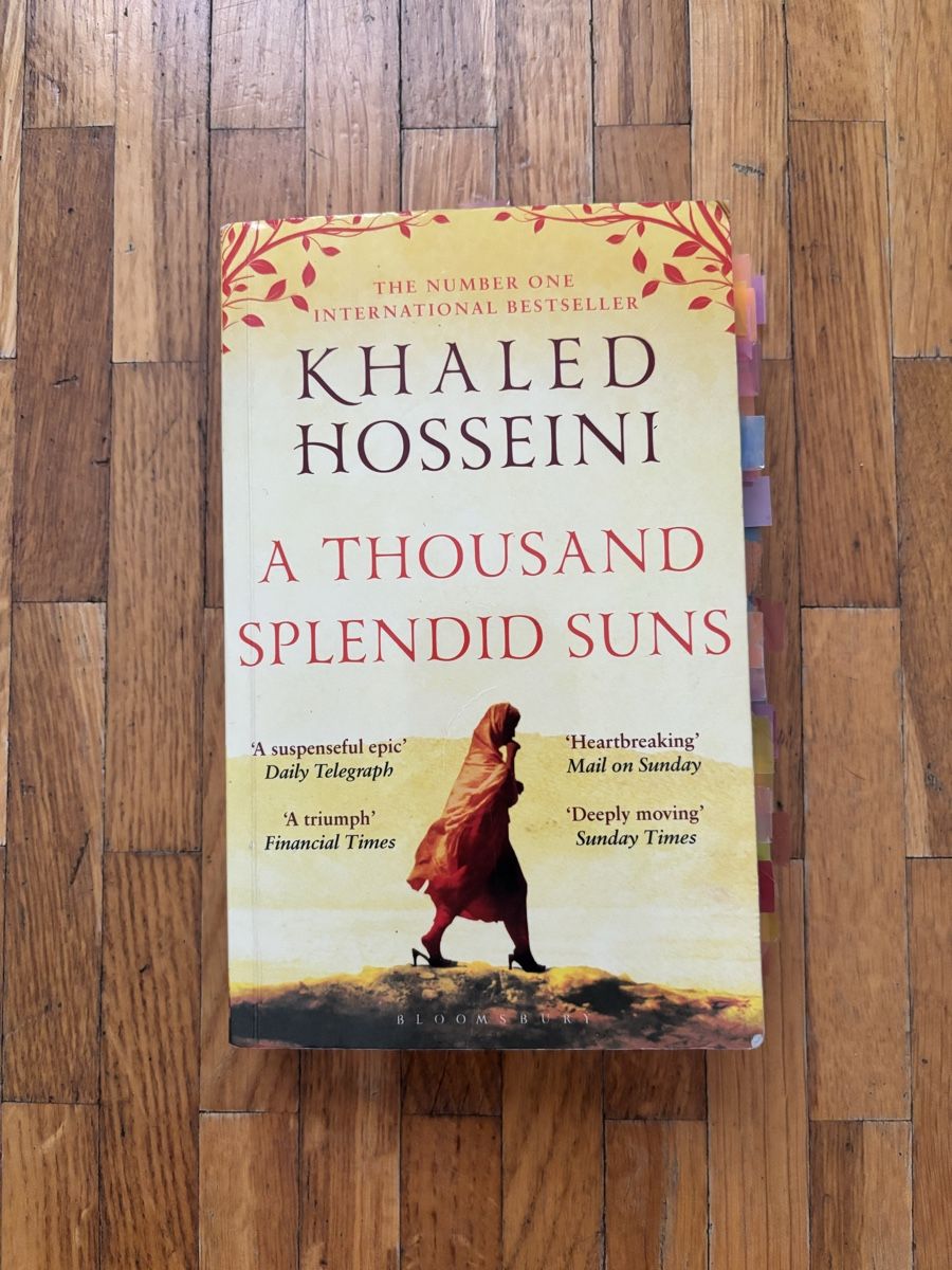 Libri: A Thousand Splendid Suns Khaled Hosseini Book Paperback – Usato da Le Grand-Saconnex venduto da mar_wby6