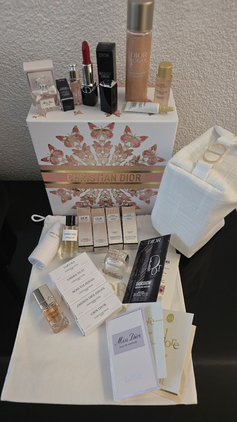 Dior Altro per la cura del corpo: Dior Beauty Set mit Solar Öl – Nuovo (secondo la descrizione) da wallisellen venduto da funkelsternchen5