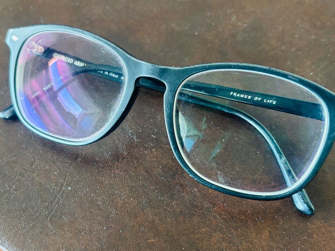 Armani Brillen & Gläser: Original Giorgio Armani Frames Schwarz – Gebraucht aus Lengnau BE von 4ConsultingSolutions 1