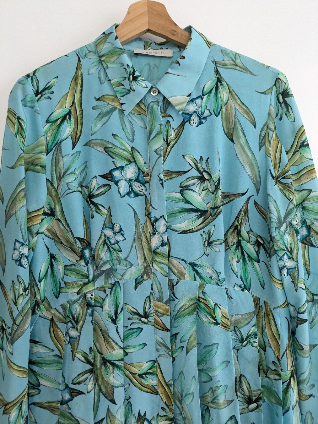 Kleider: Kleid Blumenmuster Hellblau Seide Grösse 38 – Gebraucht aus Rorschach von olg_5qq2 3