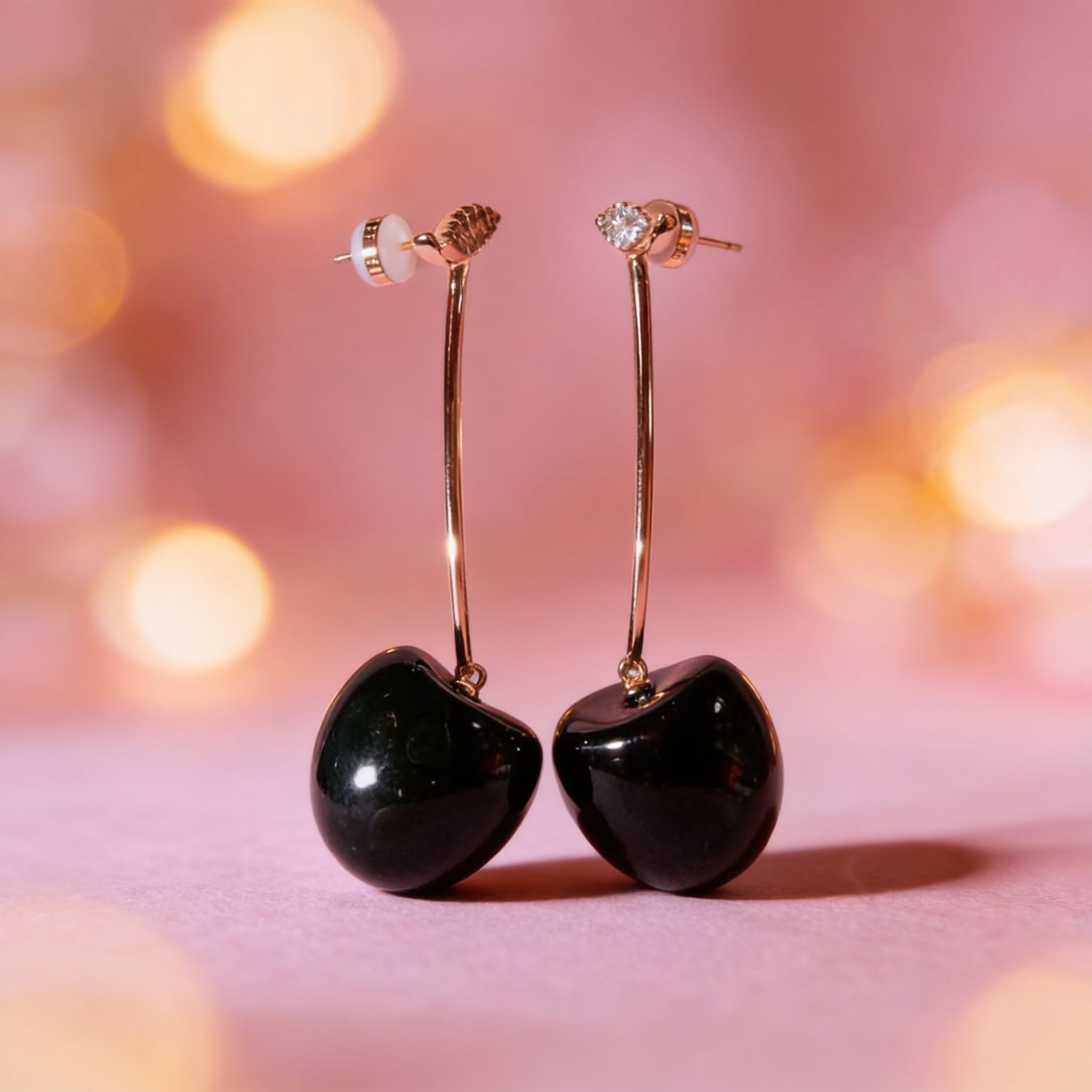 Boucles d'oreille: Boucles d’oreilles Cerises Noires Chic – Neuf avec emballage d'origine à St-Maurice par Sandrinette123