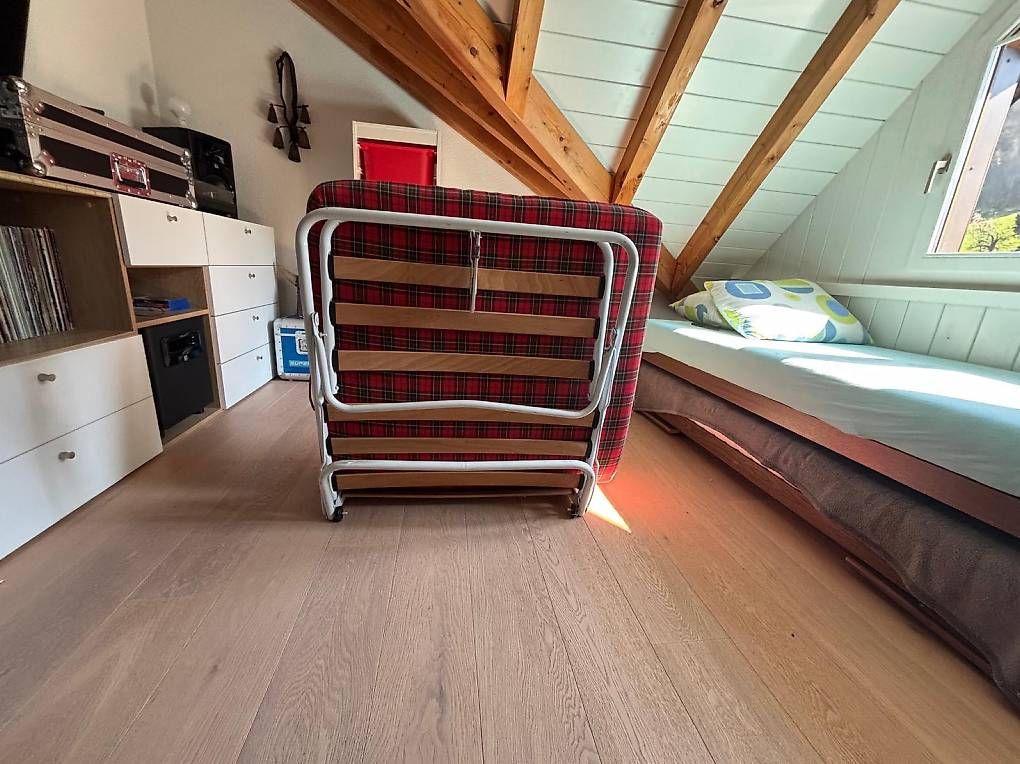 Betten: Klappbett – Gebraucht aus Brunnen von Applespeed 3