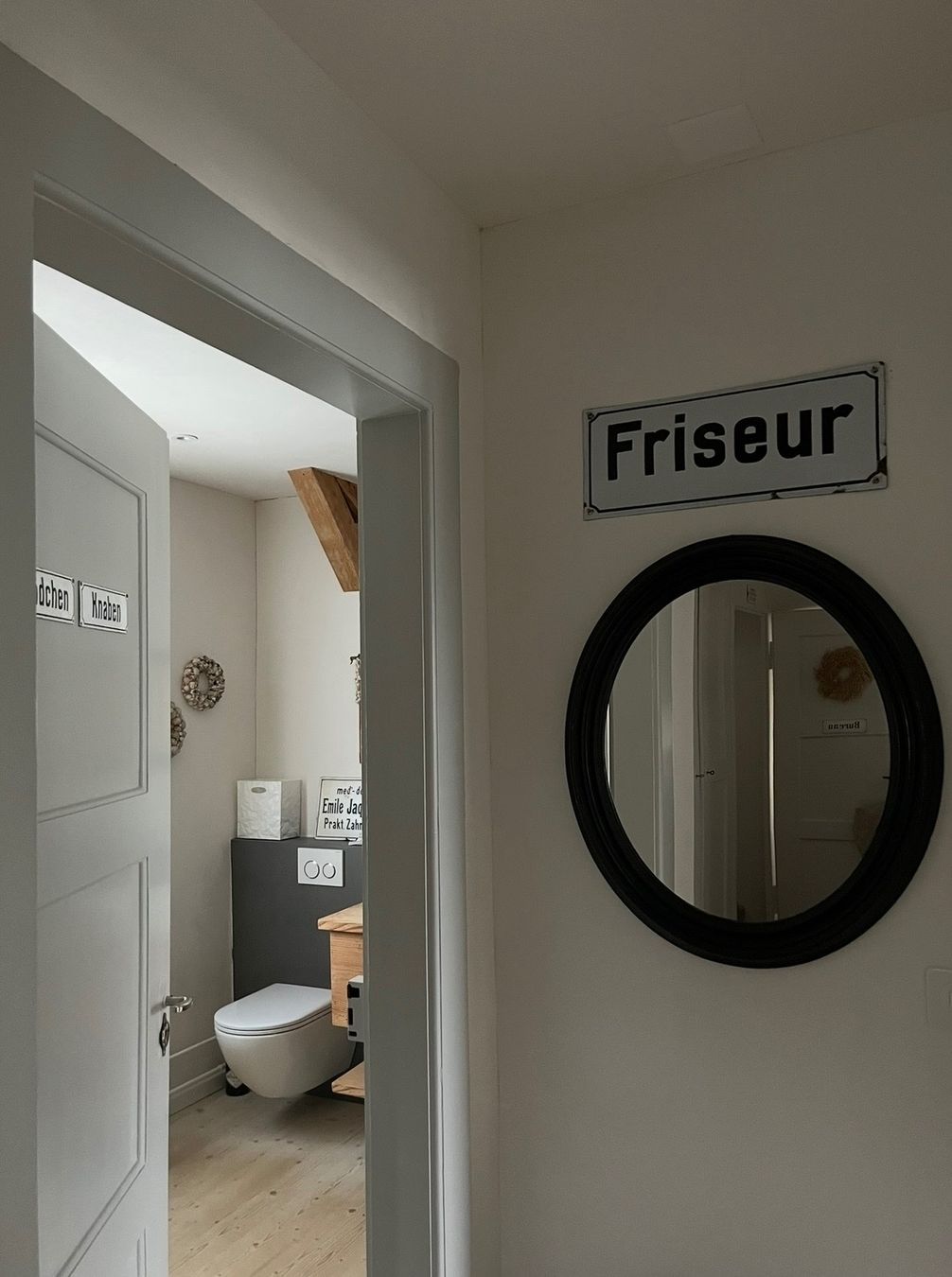 Insegne: Altes Emailschild Friseur – Usato da Steffisburg venduto da Reitschel5 6