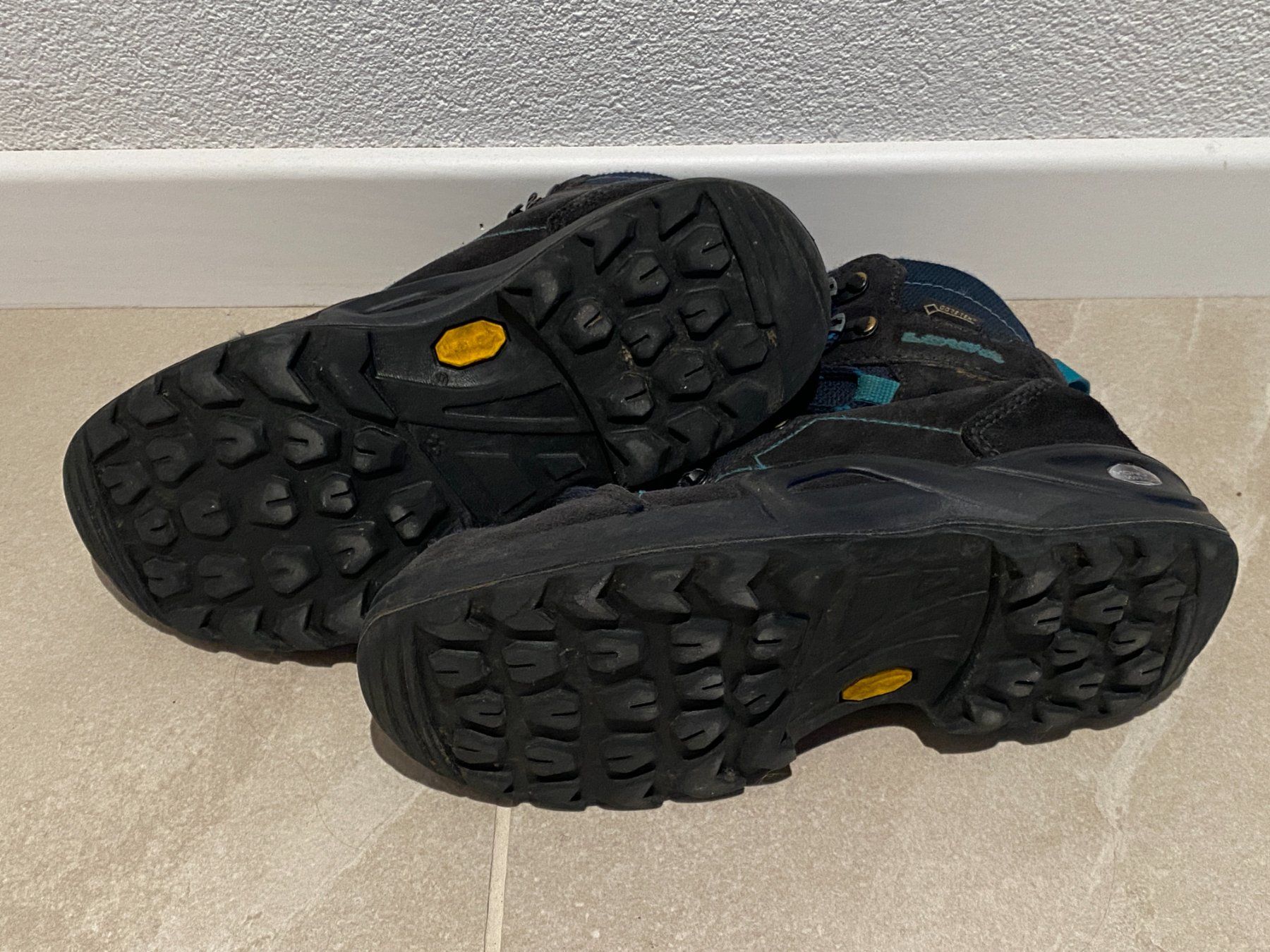 Lowa Chaussures hommes: Wanderschuhe Gr. 34 – D'occasion à Gais par fam_bt2g 1