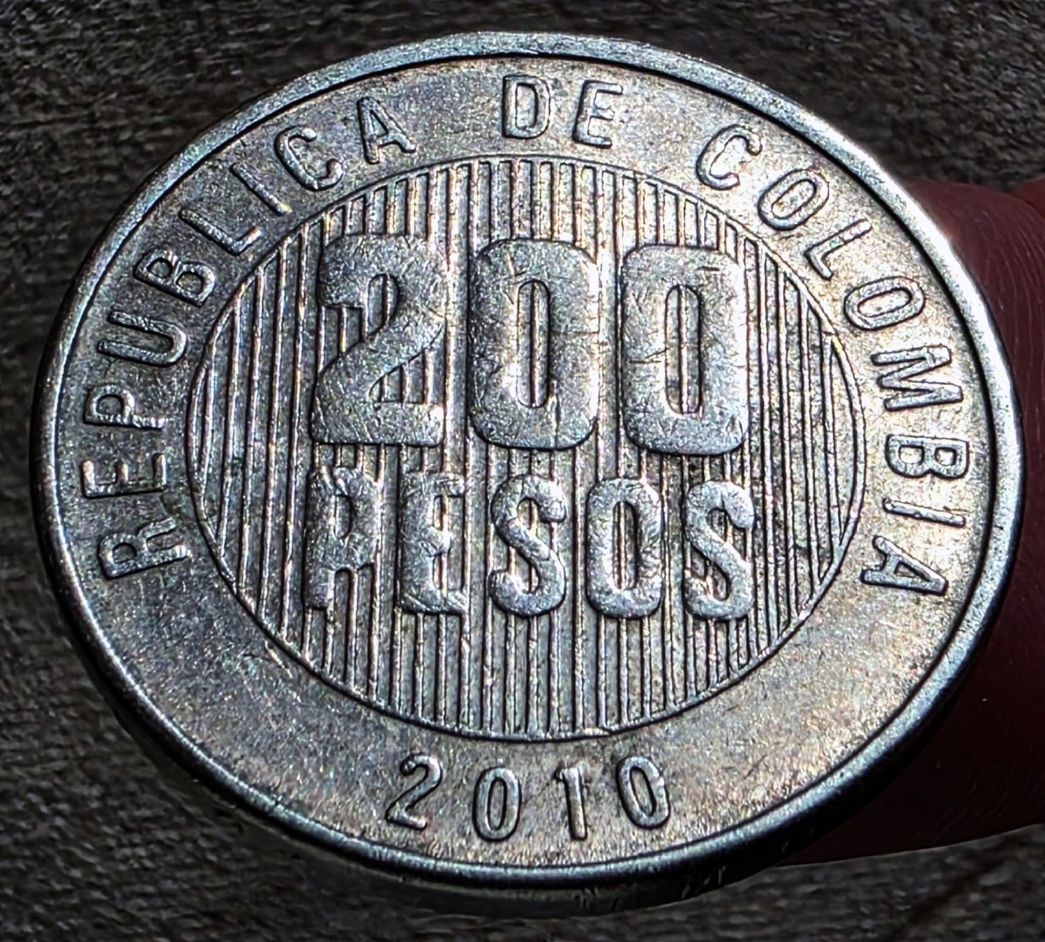 Tutti le monete: KOLUMBIEN 200 PESOS 2010 – Usato da Winterthur venduto da Creso70 1