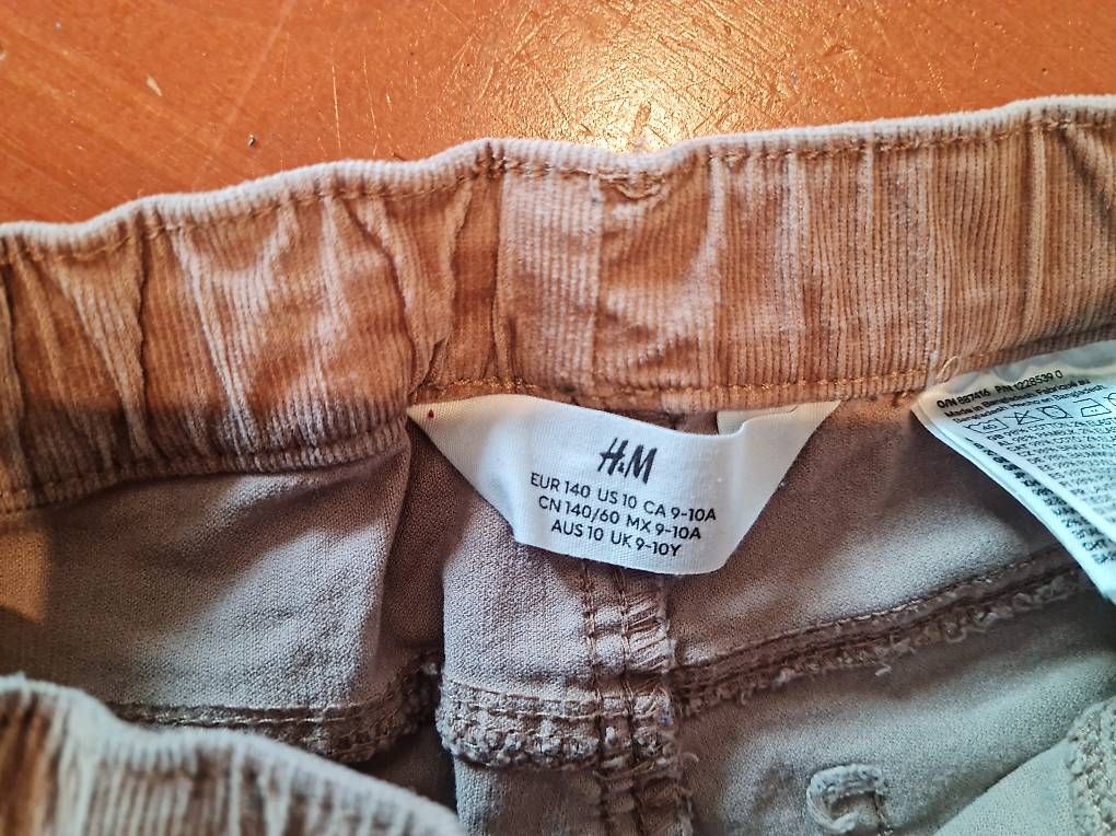Lotti & Set di vestiti: Mädchenhosenset 140 – Usato da Schönengrund venduto da mel_9672 1