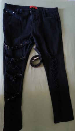 Kuroneko Stretchhose (Beggars)(schwarze Hose + Gürtel)