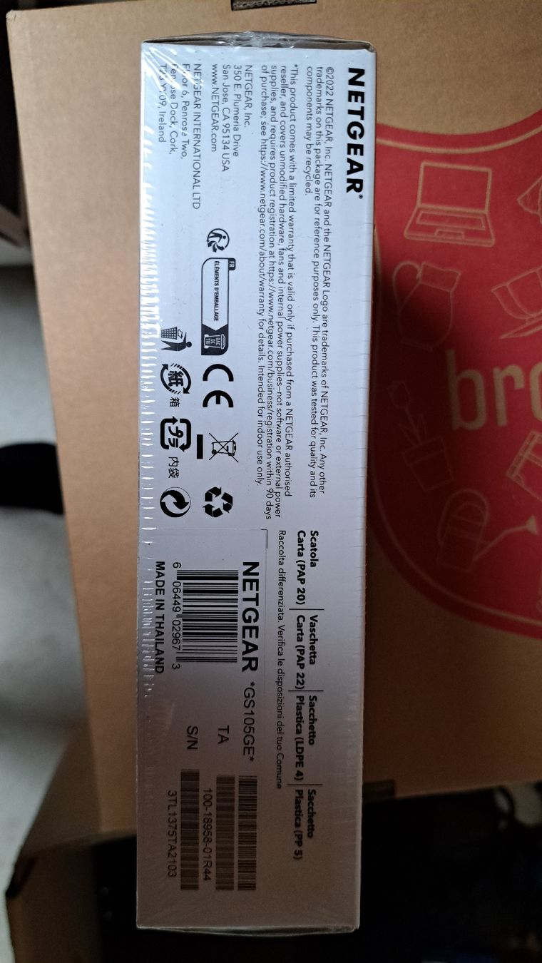 Netgear Hub & Switch: Netgear GS105 ProSAFE Gigabit Switch, 5-Port – Nuovo e nell'imballaggio originale da Wetzikon ZH venduto da Oiramrebuh 4