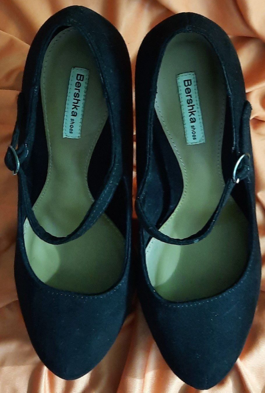 Bershka Scarpe da donna: BERSHKA Damen High Heels Schwarz Gr.36 – Usato da Seuzach venduto da VT-Collections2 8